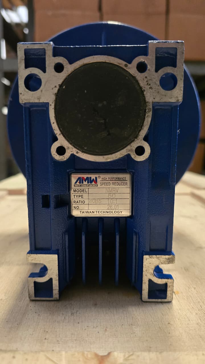 AMW NMRV 90B5 63 1:10 - Image 4